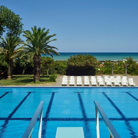 Serena Majestic Residence Montesilvano Marina Екстериор снимка