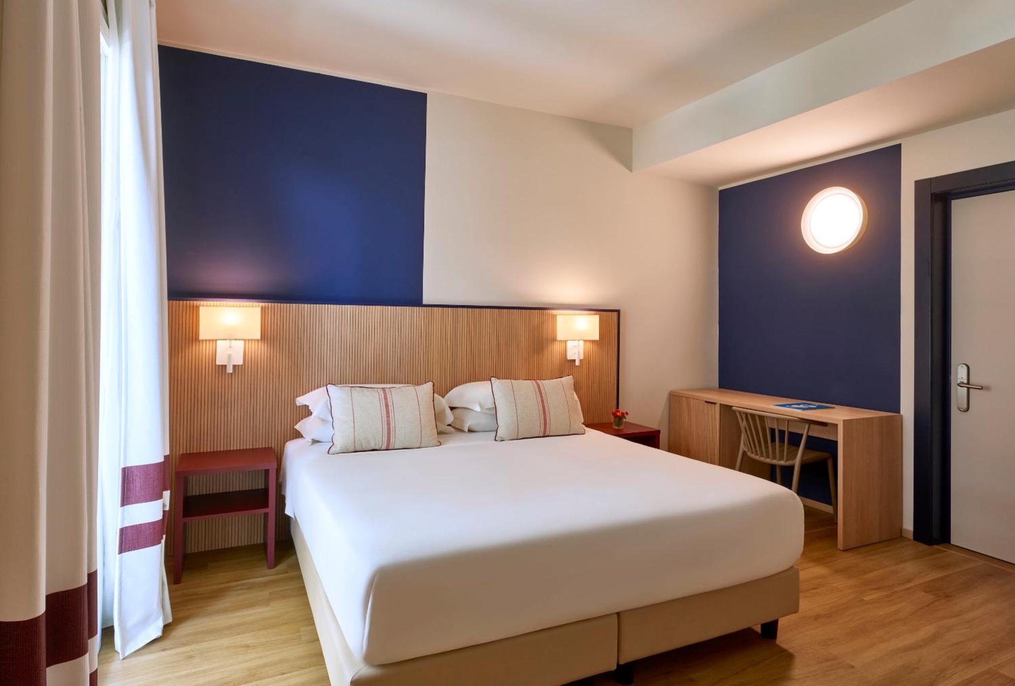 Serena Majestic Residence Montesilvano Marina Екстериор снимка